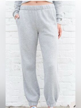 Brandy Melville ROSA SWEATPANTS
